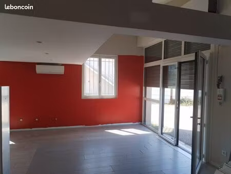 local commercial a louer. 80 mètres carrés