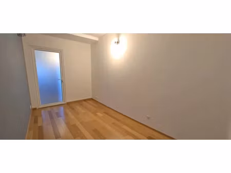 vente locaux professionnels 3 pièces 67 m² à champcevinel (24750)  145 000 €