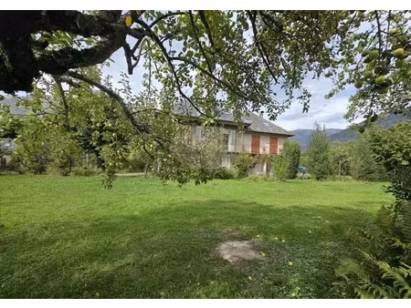 vente immeuble 20 pièces 240 m² à bagneres-de-luchon (31110)  400 000 €