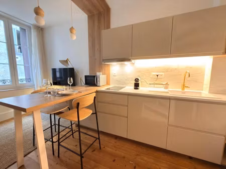 location meublée appartement 2 pièces 30 m² à agen (47000)  680 €