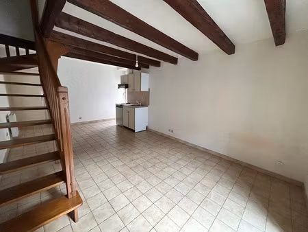 location appartement 2 pièces 46.8 m² à chaumont (52000)  400 €