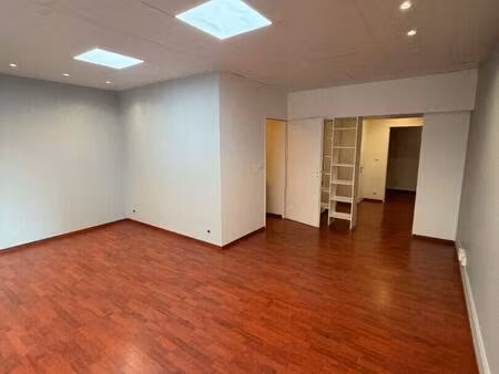 local commercial à louer