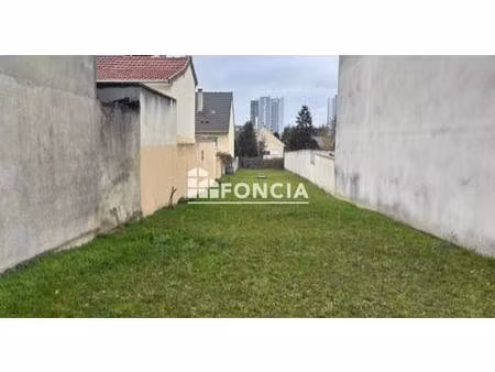 terrain a a batir a antony rue des chenes  proximite gare r.e.r b baconnets