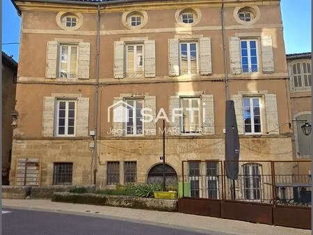 immeuble de charme au cœur de bonnieux 84