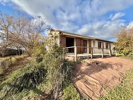 maison plain-pied de 135 m2  terrain arboré de 5 675 m2  5 chambres  dépendances  vue déga