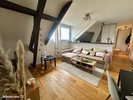 2 pieces - 38.10m² - chantilly