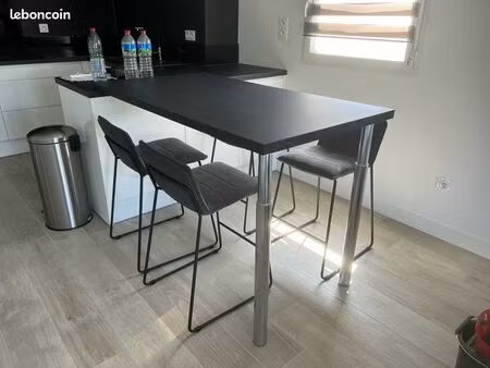 apprtement t3 a louer entièrement rénové