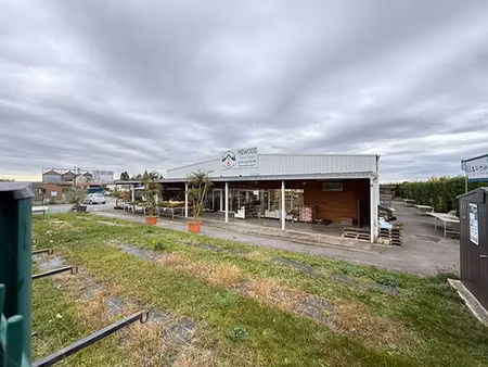 location locaux professionnels 400 m² à rebais (77510)  3 500 €