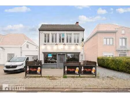 handelspand met woonst en polyvanlente zaal op toplocatie!