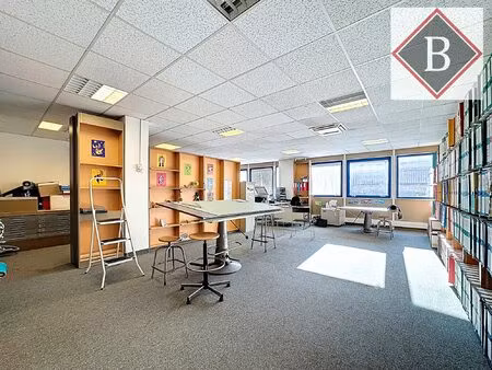 achat local professionnel 67m² le cannet 06110