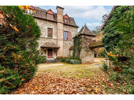 maison de maître avec grandes dépendances