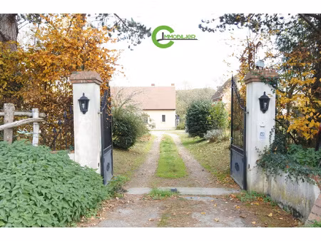 la ferté bernard et gare sncf à 8 minutes