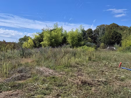 beau terrain constructible meroux-moval