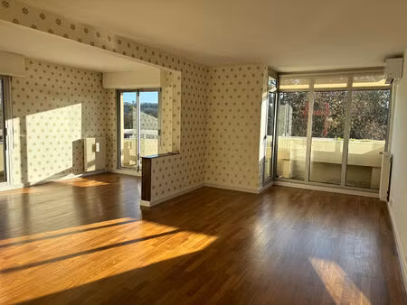 appartement 2 pieces - saint félix