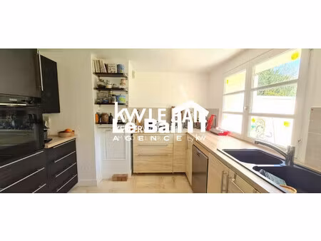 - boissy l'aillerie - maison de ville 6 pièces + terrasse + vue