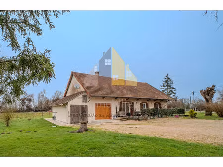 vente maison 4 pièces 91 m² commenailles (39140)