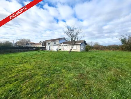 maison de 100m² sur grande parcelle de 1000m² – 3 chambres + pièce supplémentaire à aménag