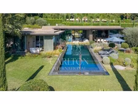 villa de luxe à louer à mougins : 25 000€/mois | 335m²