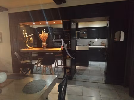 vente maison 5 pièces  145.00m²  montlaur