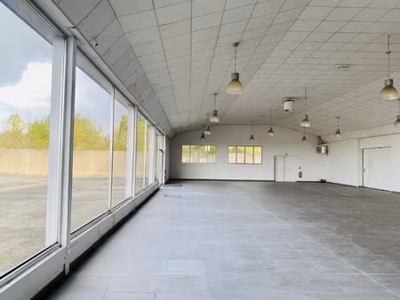 local commercial - forte visibilité poulainville