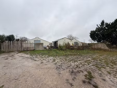 cantigny - 2 entrepots - jardin