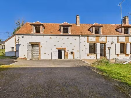 longère de 158m2  grande terrasse  terrain de 2195m2 avec dépe