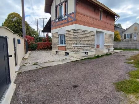 maison de 93 m² avec potentiel - travaux à prévoir