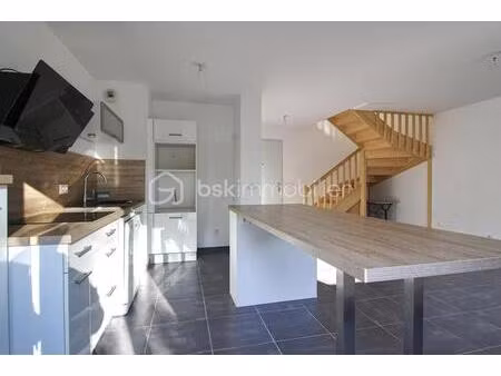 appartement f3 65 m² avec terrasse