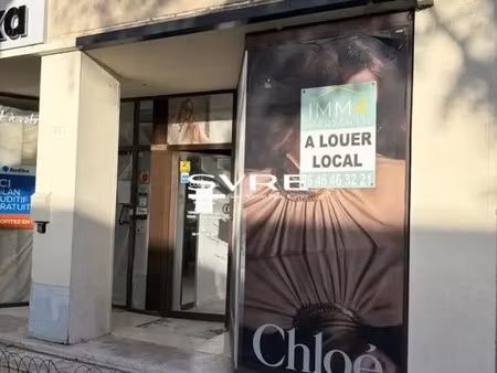 local commercial a louer