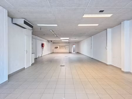 commercieel te huur in sint-amandsberg