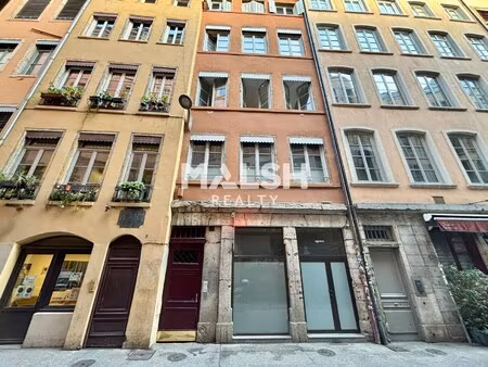 location local professionnel 59m²