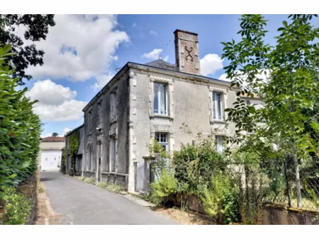 maison à vendre vouvant 7 pièce(s) 131m2 299 000€