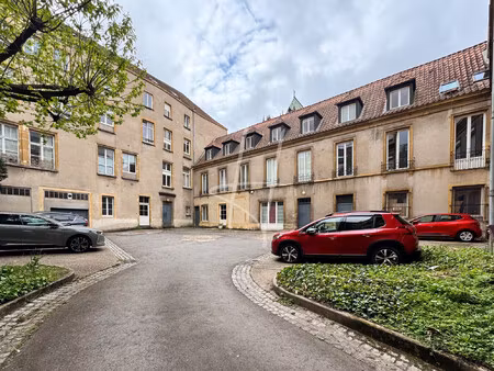 metz – centre | local professionnel 167 m² – 5 pièces –
