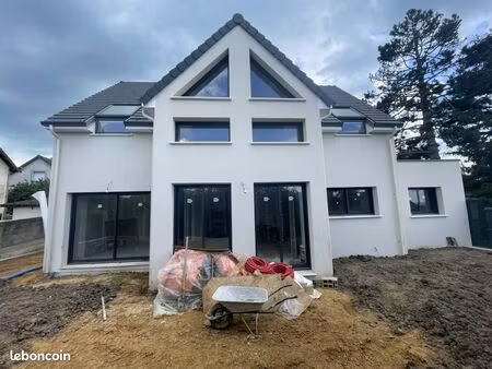 maison 5 pièces 120 m²