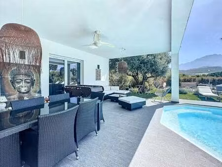 villa de luxe à vendre à calvi : 749 000 € | 165m²