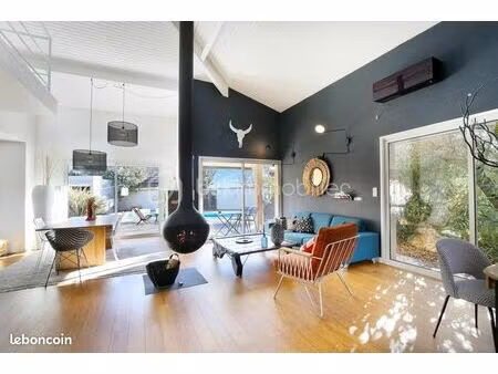 villa 5 pièces 177 m²