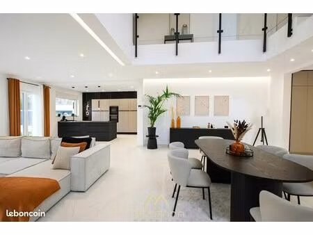 maison 6 pièces 200 m²