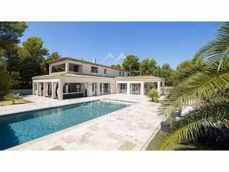villa de luxe à vendre à tourtour : 1 100 000 € | 334m²