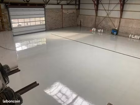 emplacement à louer pour camping-car  voitures etc