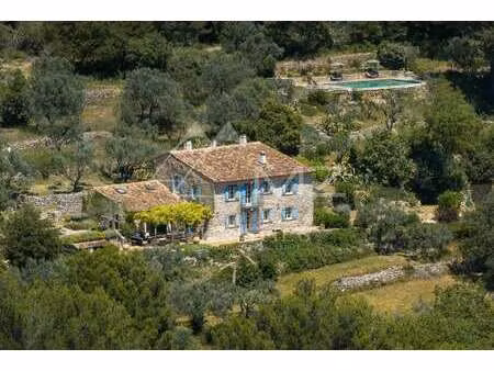 propriété de luxe à vendre à callas : 1 850 000 € | 268m²