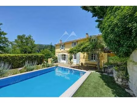 maison de luxe à vendre à cucuron : 860 000 € | 229m²