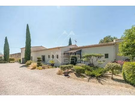 maison de luxe à vendre à lourmarin : 1 385 000 € | 256m²