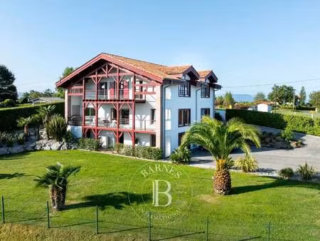 maison de luxe à vendre à villefranque : 1 166 000 € | 220m²