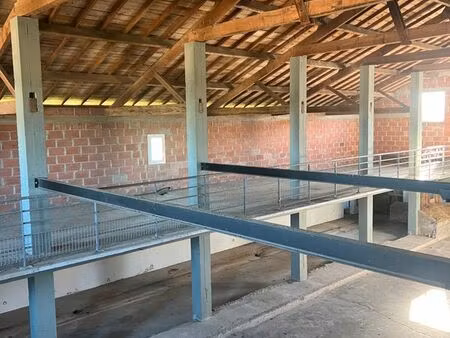 espace de stockage/box/garde meuble