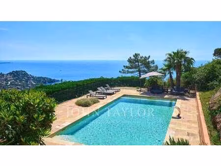 maison de luxe avec vue sur mer à vendre à théoule-sur-mer : 5 500 000 € | 660m²