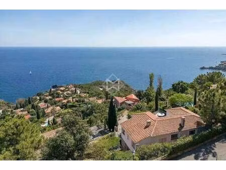 villa de luxe à vendre à théoule-sur-mer : 2 650 000 € | 231m²