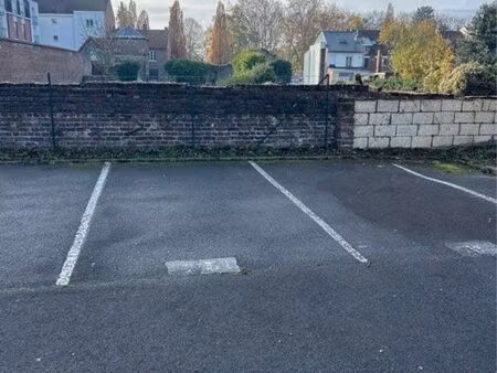 parking extérieur - gare / fac