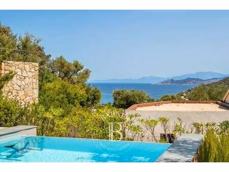 villa de luxe avec vue sur mer à vendre à l'île-rousse : 1 135 000 € | 145m²
