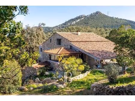 villa de luxe à vendre à orto : 1 290 000 € | 180m²