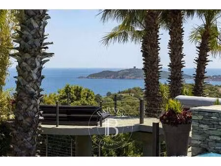 villa de luxe avec vue sur mer à vendre à orto : | 370m²